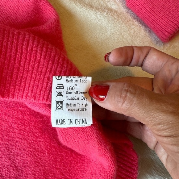 Abela V neck sweater cuffed sleeves, soft material,winter size Small Coral - Picture 8 of 13